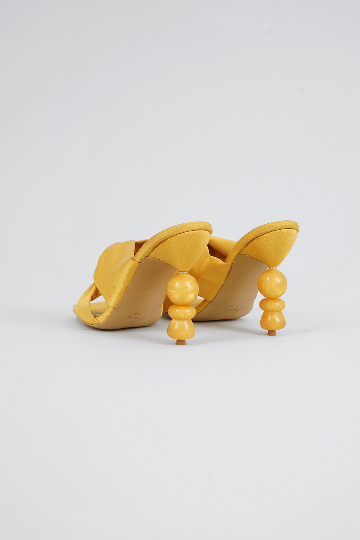 THE CAMELIA SANDALS