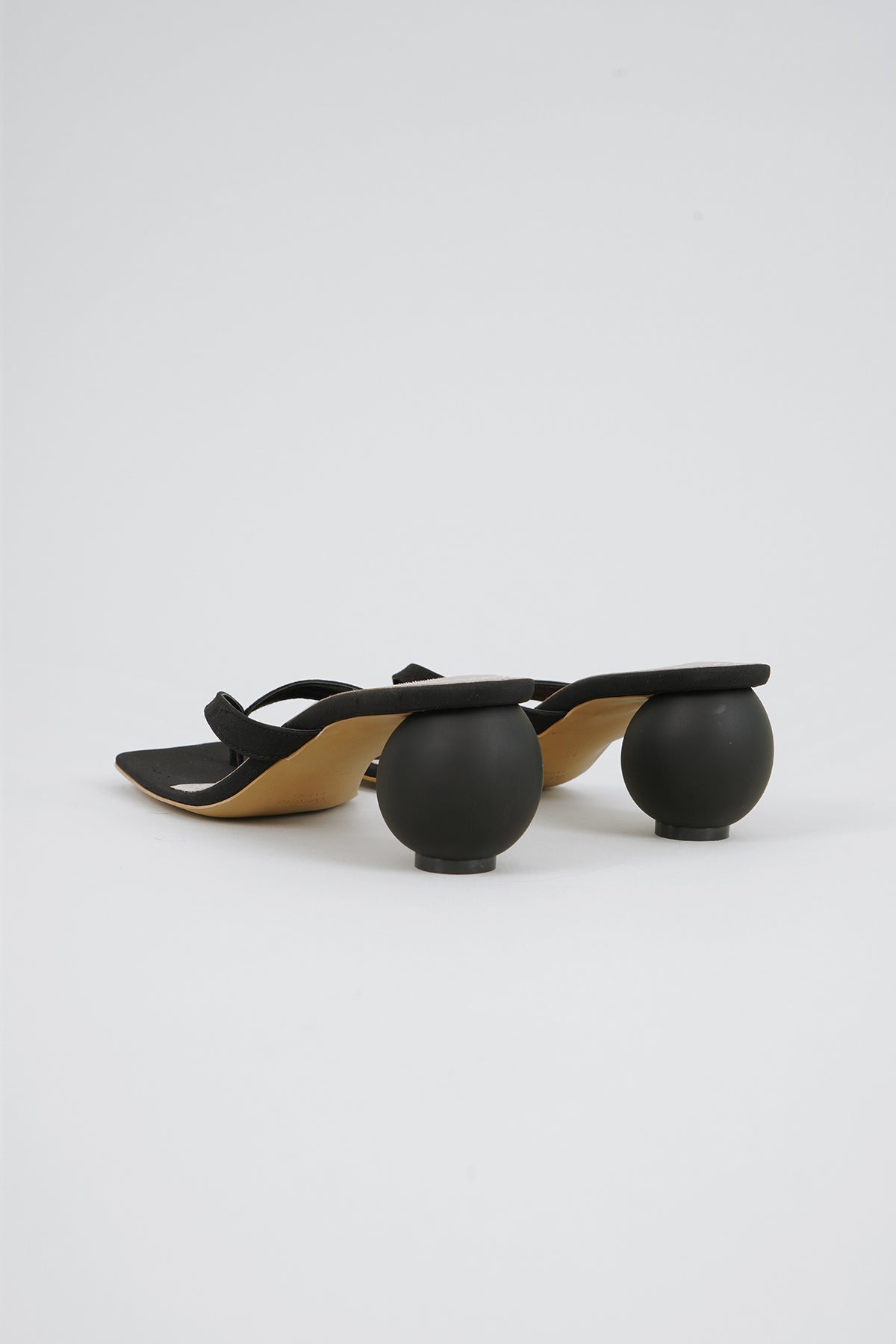 COMINO SANDALS