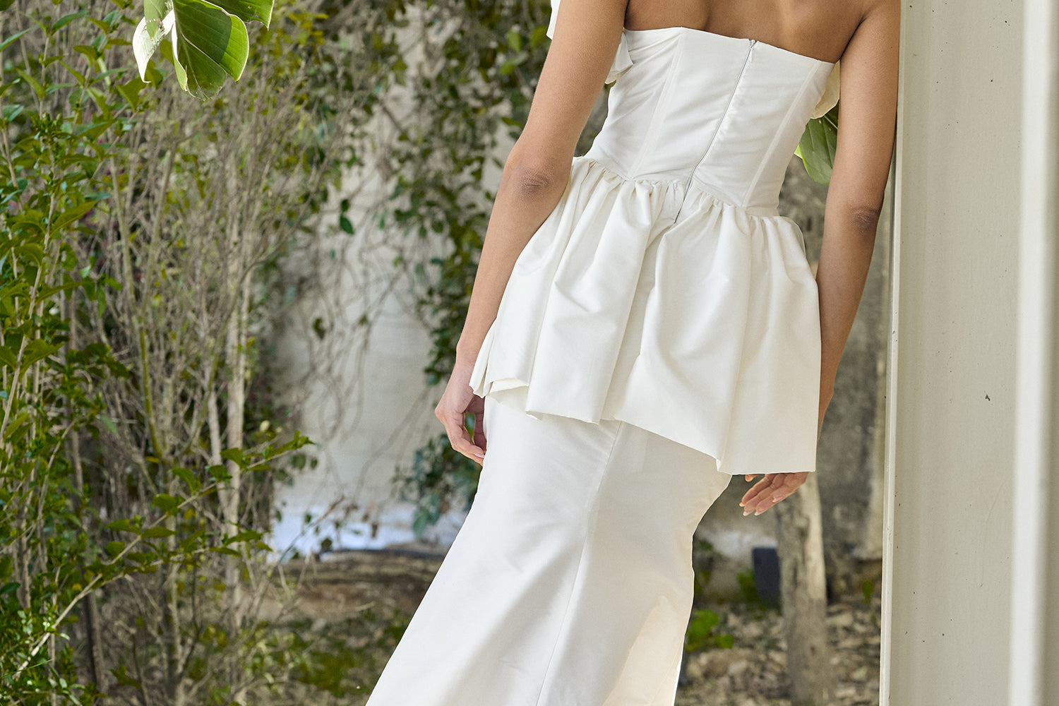 confetti bridesmaid dresses Let's talk bridesmaid dresses We have a huge range of satin styles, available in 20+ colours! So you can mix and match your bridesmaid dresses, while keeping your bridal party beautifully